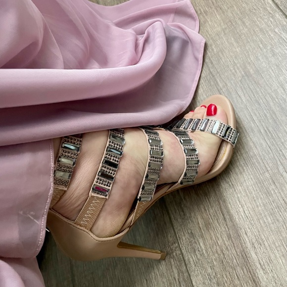Steve Madden Shoes - Steve Madden Crystal Nude Heels Size 6.5